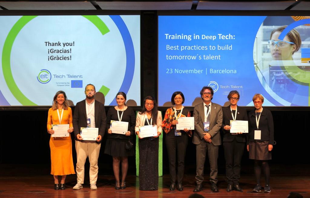 We’re excited to announce the winners of our first Deep Tech Talent Training Prize 🏆

Congratulations to:

Partner training winners: <a href="/UiTNorgesarktis/">UiT Norges arktiske universitet</a> &amp; <a href="/commerreactor/">Commercialization Reactor</a> 

Targeted training winners: <a href="/JA_Europe/">JA Europe</a>, <a href="/spaingeneration/">Fundación Generation España</a> , <a href="/FG_Fondazione/">Fondazione Golinelli</a>, @generation_ie, <a href="/immerscio/">immerscio</a>
