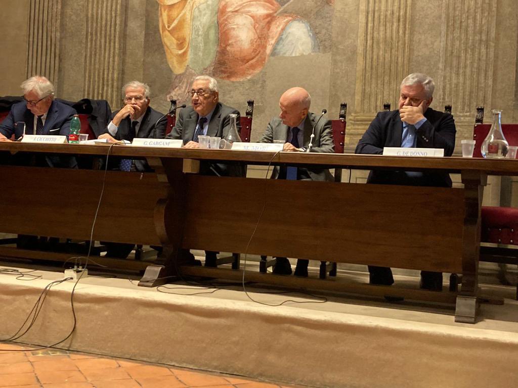 ❗️❗️❗️ Il link al video del pomeriggio passato a parlare di politica estera e di giustizia. Nello specifico dell'immobilismo dell'Europa nelle vicende internazionali e degli errori che (troppo spesso) sono stati commessi dalle procure italiane.