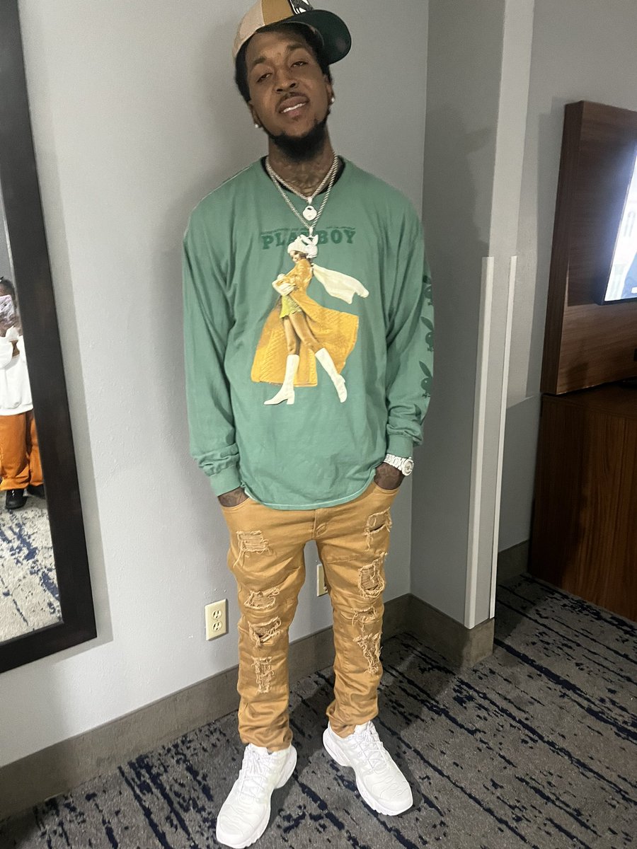 BitchesWantMike's tweet photo. https://t.co/YruXV3MSXL