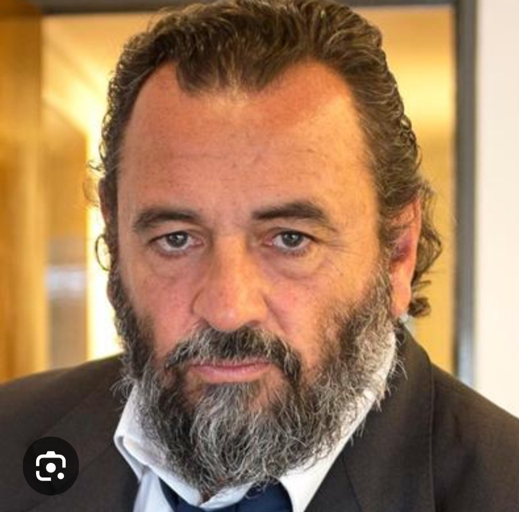 adriancasabella's tweet photo. A no olvidar este SEÑOR que aguanto los embates kichneristas . Se merece un lugar especial en la justicia . Un hombre de bajo perfil , austero y decente.  Les presento al FISCAL CAMPAGNOLI . @JMilei 
@VickyVillarruel https://t.co/jOfmjjJQu3