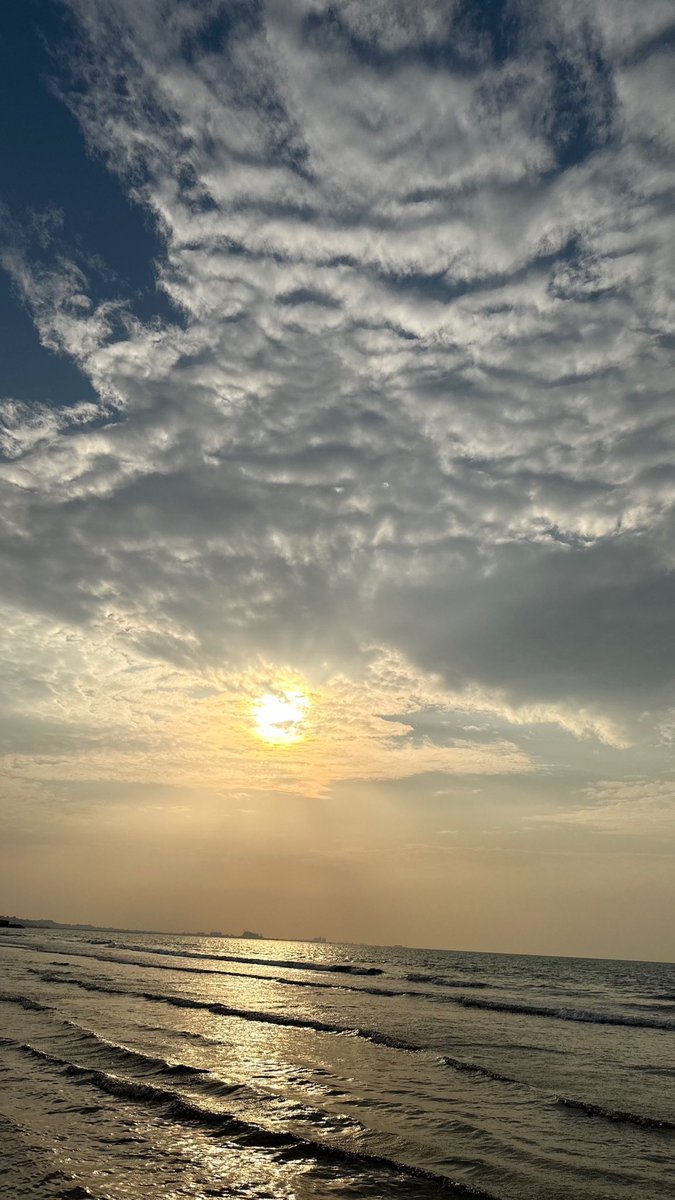 almizin5656's tweet photo. جَمعَ اللهُ بَينكُم وبينَ ما تَتوق لهُ أرواحكم :

"إلهي امنحني السلام كله، السلام الذي لا أطرح من بعده الأسئلة ولا تعذبني الأجوبة، السلام الذي أكتفي به وتهدأ مخاوفي، السلام الذي بوسعه أن يمنحني الطمأنينة "#ساعه_استجابه https://t.co/tVbCSEdFzI