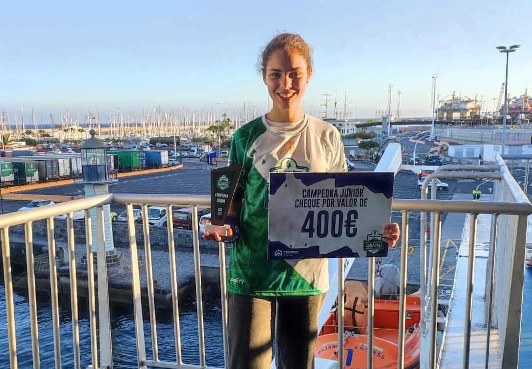 AytoTeror's tweet photo. La terorense Sheila Falcón se proclama campeona de Canarias Junior en carreras por montaña https://t.co/jq5WmfC8S5 https://t.co/6GCSJrqTRB