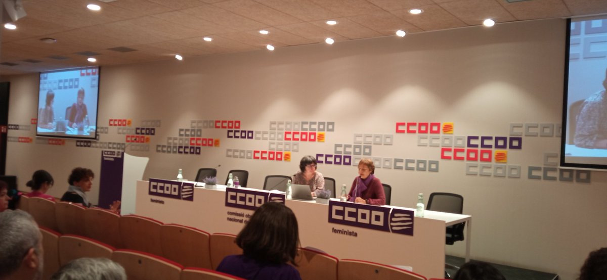ccoo7itria's tweet photo. Presentació de l'Observatorio de Acoso Sexual y por Razon de Sexo de CCOO, a càrrec d'Eva Anton Fernández, de l'equip de la Secretaria de Mujeres, Igualdad y Condiciones de Trabajo de CCOO
#25N #ExpliquemHo
@ccoocatalunya @CCOOeducacio @ccooedullobrega @DonesCCOOCat https://t.co/BvSvovmJy3
