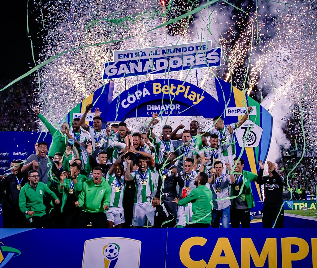🇳🇬🏆 C A M P E O N E S 🏆💚
La historia no cambia, Atletico Nacional El Más Grande!!
<a href="/nacionaloficial/">Atlético Nacional</a>