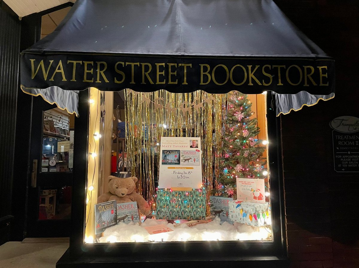 tavaresbooks's tweet photo. Check out this Dasher window display at Water Street Bookstore in Exeter, NH! 😍 

I'll be there on Friday, December 15 at 6:30 pm.

#DasherTour https://t.co/6fHQ7eG4kC
