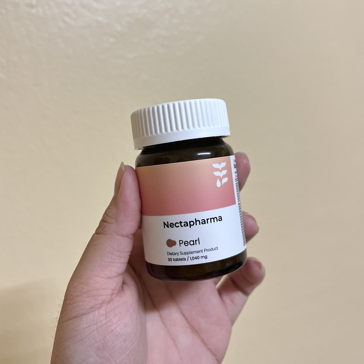 chubbysine_'s tweet image. ก่อนหน้านี้สิวขึ้นไม่หยุดเลย ลดของมันของทอดแล้วก็ยังไม่หาย กินวิตามินตัวนี้คือดี วันละ 2 เม็ดก่อนนอน ตรงคางดีขึ้น สิวอักเสบยุบลง หน้ามันน้อยลงด้วย ต้องกินต่อเนื่องน้าถึงจะเห็นผล  ช่วงนี้แฮปปี้สุดๆ หน้าดีขึ้นแล้ว  #nectapharma #ใช้ดีบอกต่อสิว