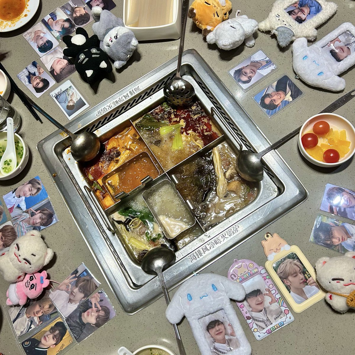 놀앗어요 .. 밥 먹엇어요 추워요 집가요 

#석메추
#밥건욱
#가슴이웅덩해지는맛

+ <a href="/143mile/">에웅</a> , @o2for1