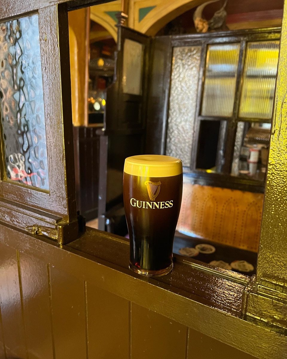 A seat in the snug in Shoot the Crows in Sligo Town 🍺

<a href="/beautifulpints/">beautiful pints</a> <a href="/PintsDrank/">Pints Drank</a>
