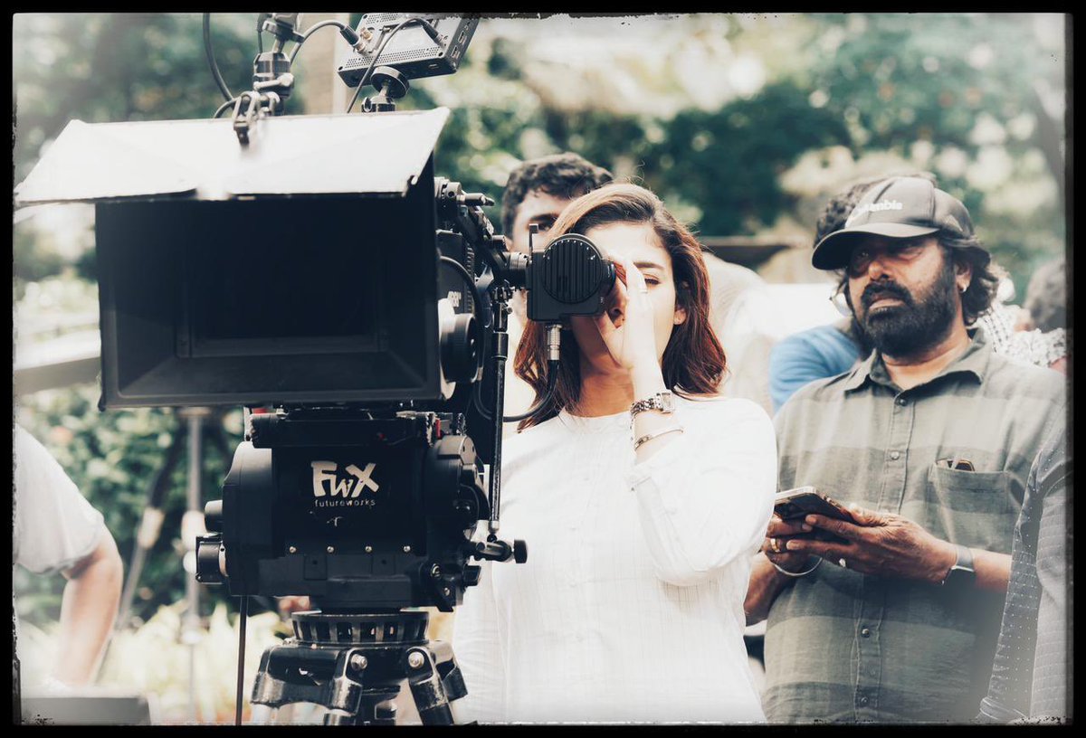 TBSTwizzle's tweet photo. #MANNANGATTIsince1960 : Shooting Spot Pic✨️
#Nayanthara | #YogiBabu | #GauriKishan | #SeanRoldan | #DudeVicky
In Cinemas Soon!
@NayantharaU @lakku76 @venkatavmedia @dudevicky_dir @iYogiBabu @gourayy @NPoffl @RDRajasekar @rseanroldan @MilanFern30 @ganesh_madan @itshravanthi @paalpandicinema @KannadasanDKD @SonyMusicSouth @prosathish