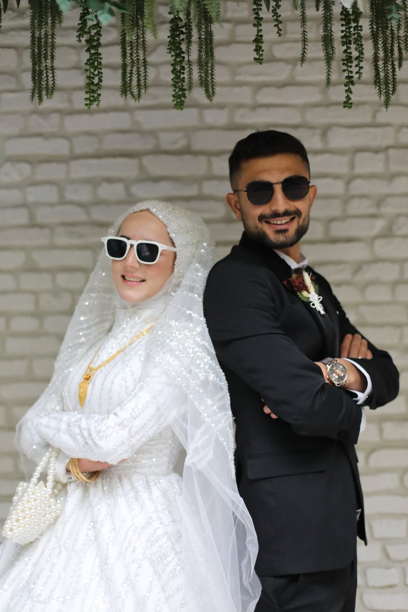 HELLLÖÖÖ!    
Bunu buraya atmasam olmazzz