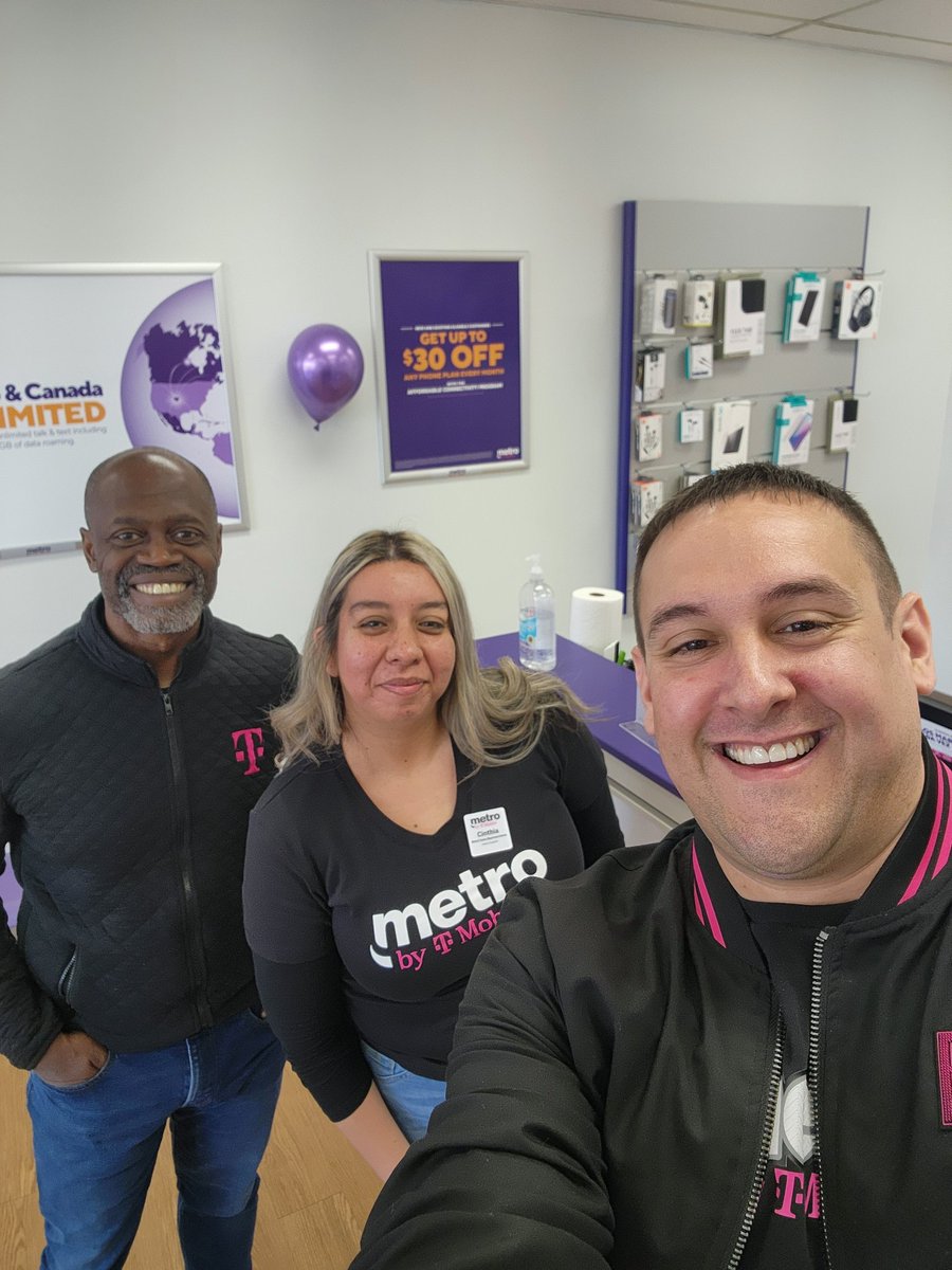 SP's Dream Hanover Park store is ready for Black Friday!!