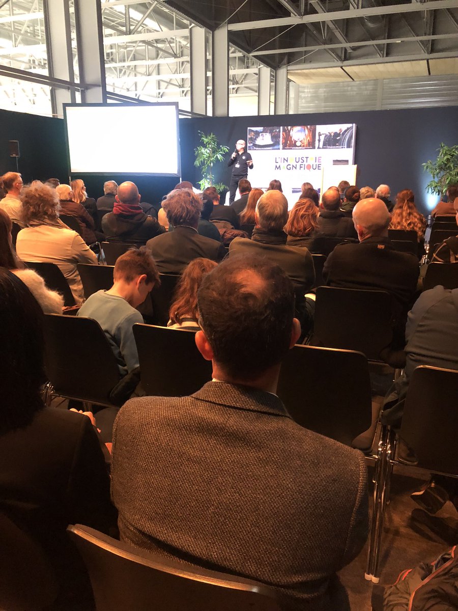 Nous sommes ce soir plusieurs centaines de soutiens rassemblés à l’occasion du lancement de l’industrie 2024-2025 de l’<a href="/indusmagnifique/">Industrie Magnifique</a>
La <a href="/MDE_Strasbourg/">Maison de l'Emploi</a> fait partie de l’aventure depuis le début, l’industrie et ses métiers méritent cette mise en lumière !