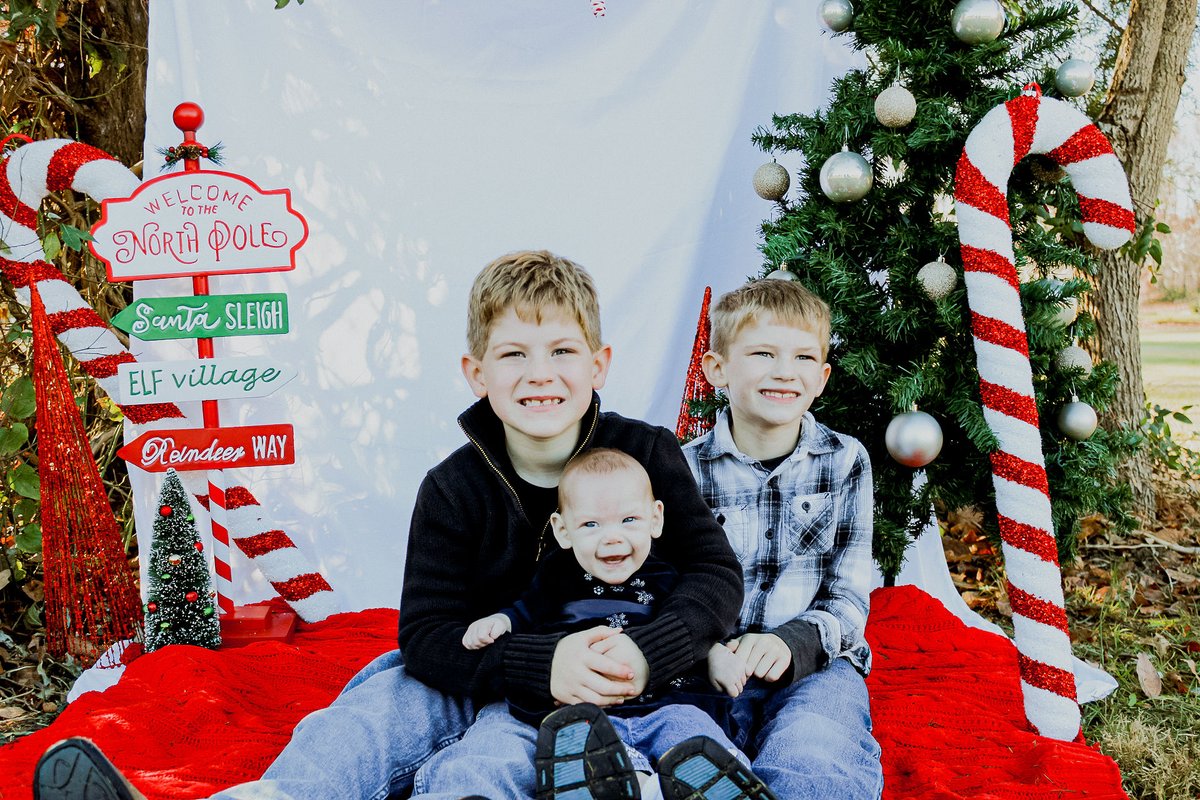My babies - ready for Christmas!!! 

#love #photography #mybabies #santa #christmas #livinglovingexploring #blessed