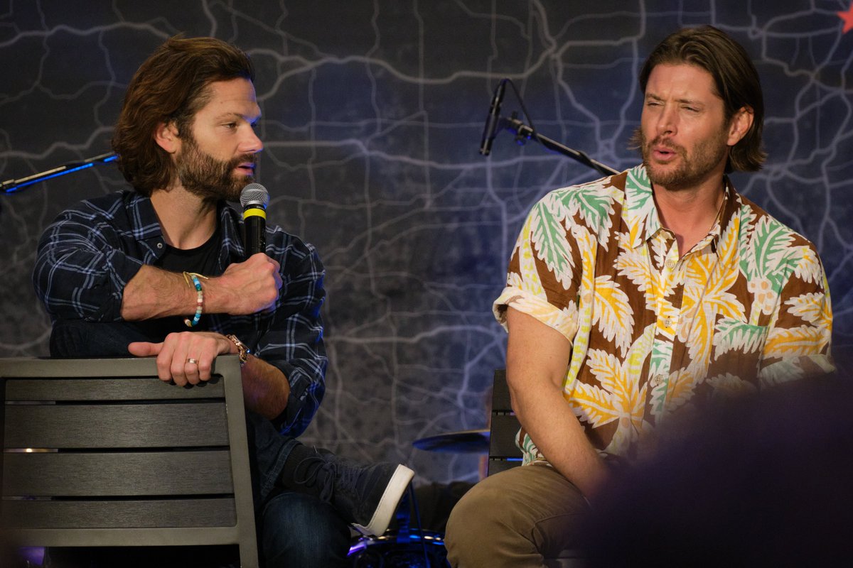 Also... Jensen's faces in these. 

J2 main panel, 2023

#SPNHI