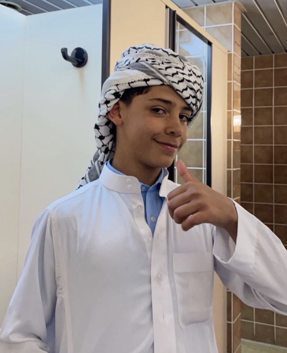 HalalNation_'s tweet image. Ronaldo’s son wearing a Palestinian keffiyeh 🇵🇸🤍