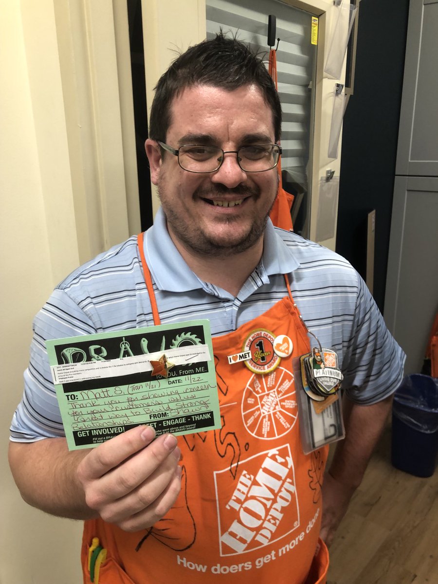 #DreamTeam2217: The Front End is engaged!  Thank you Tamera (HC), Doris (Pro Cashier) and Matt S (FES) for leading the way!!!