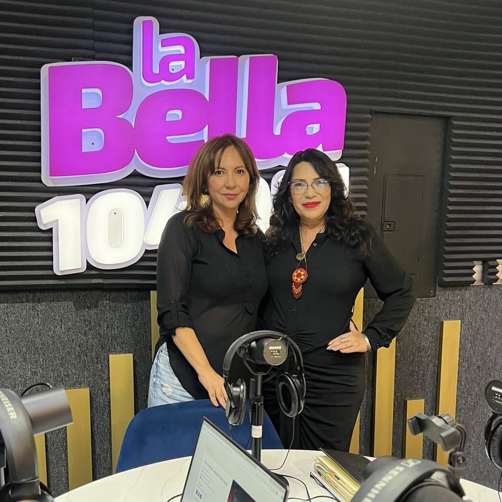 VeronicaBatiz's tweet photo. BioSinaloa.. La Bella Radio.. La Casa del Pueblo Legislativa y sus Hogares, han sido los escenarios de mi vida de estos días, y todos me acercan a Ustedes, que para esta Vero Morena son muy importantes.. Sean felices y va un abrazo y bendiciones!!🤗

#VeronicaBatiz 
#LaVeroMorena https://t.co/jzMGEjuULc