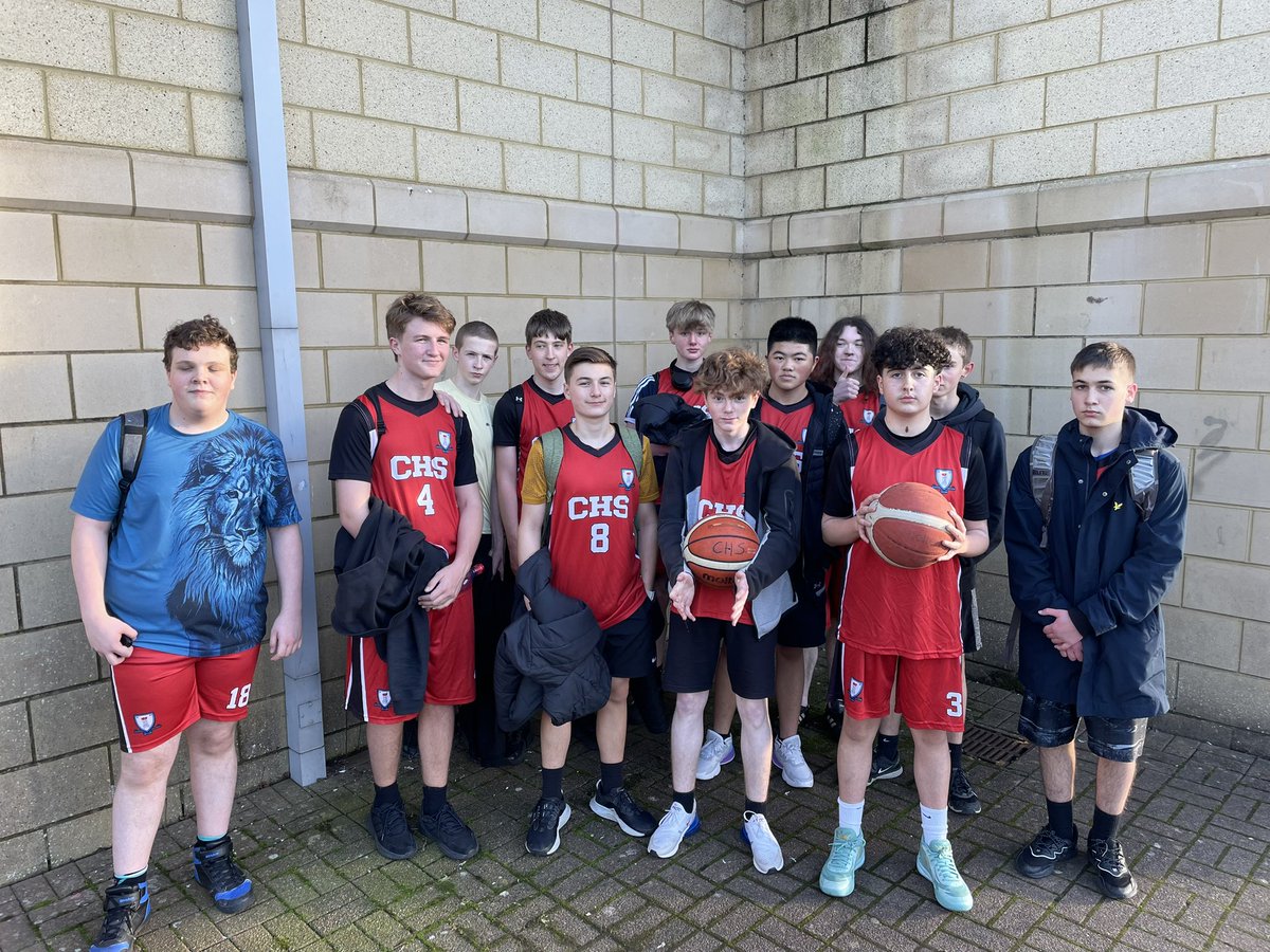 CoatbridgePE's tweet photo. Thanks to Michael @NLActiveSchools for organising our Senior Boys Basketball @DHTMacmillan S3 Sam gatecrashing @MrMackayDHT Great to give some boys their first opportunity to represent @CoatbridgeHigh playing against NL Schools. #TeamPic #TeamTalk #OutdoorCourt #WarmUp #PE https://t.co/CNopErvAiZ