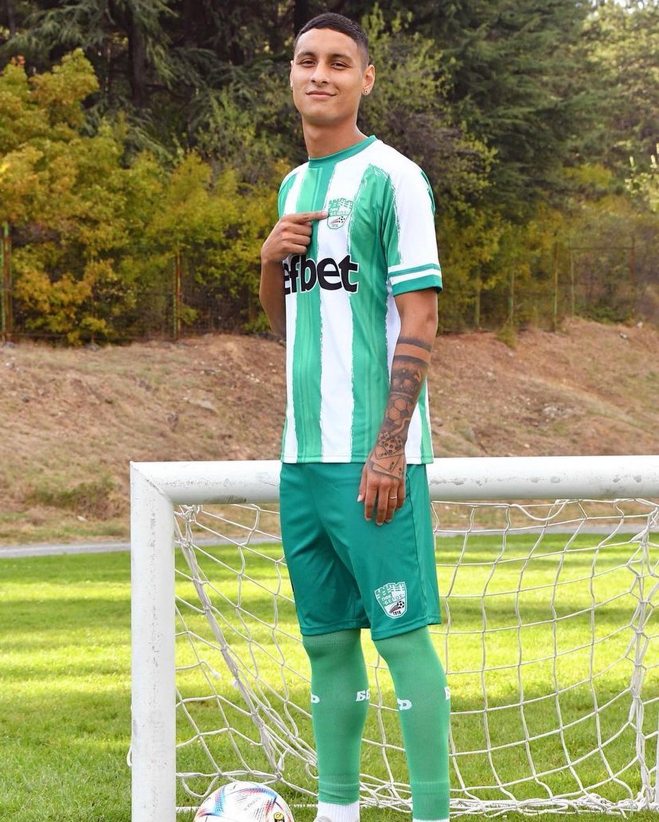 🌎 ¡EL BEROE DE LOS SUDAMERICANOS SIGUE GANANDO! 

🇧🇬 En Bulgaria, triunfo 2-1 ante Hebar por la fecha 18 

⚽ Leandro Godoy (también fue expulsado) y Segundo Pachamé (hijo de Carlos) 

✅ Titulares: Rodrigo García Accinelli, Franco Ramos Mingo, Luciano Squadrone, Enzo Espinoza,