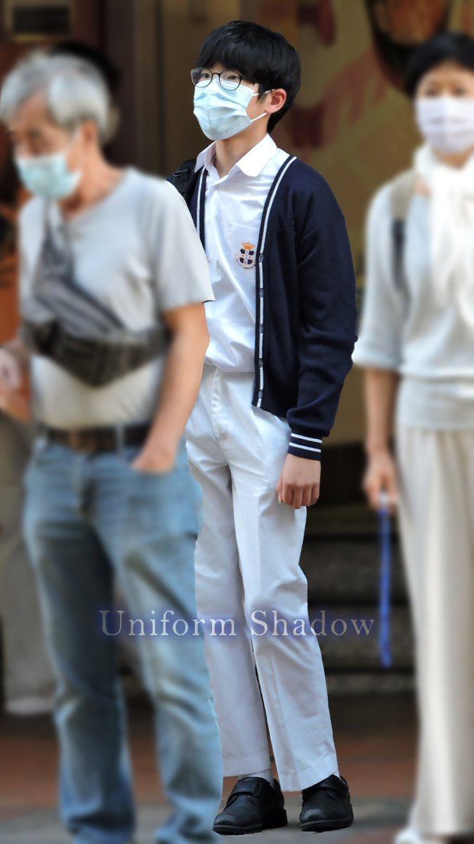 HKUniformShadow's tweet photo. 校服街拍 Uniform Shadow / 聖士提反書院 SSC

Stay Warm: Salvia Blue Bolero Sweater With White Border
Main: White Short Sleeve Shirt With Thermoprint Bridge / White Long Pants

#HKUniform https://t.co/KuuVi8gEAH