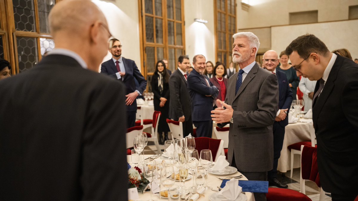 volker_turk's tweet photo. Many thanks to the Govt of the #CzechRepublic for important discussions on enhancing international cooperation &amp; strengthening human rights globally, regionally &amp; nationally.
 
Looking forward to continuing to work together, for #HumanRights75 &amp; beyond.

@CzechMFA @prezidentpavel https://t.co/GYEwDLHOgO
