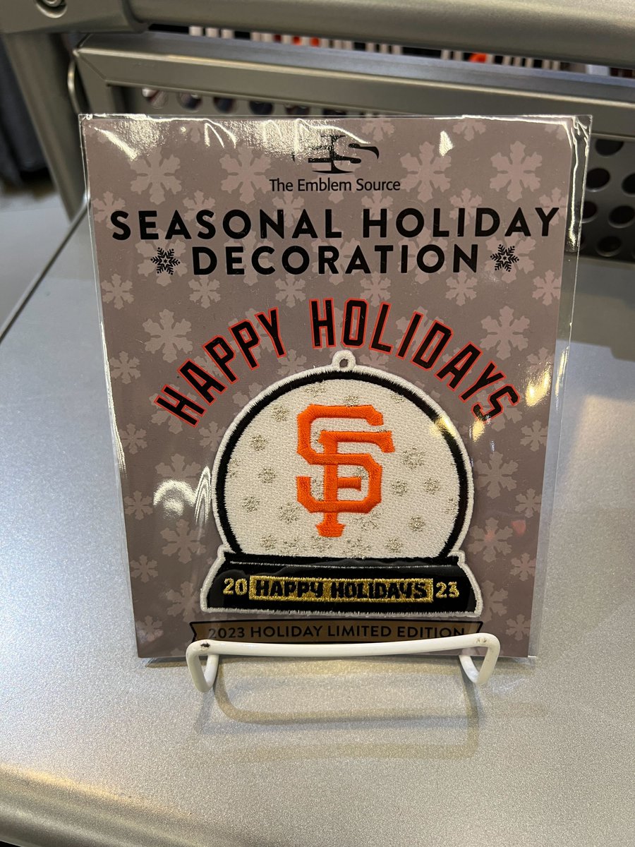 Giants Dugout Store tweet media