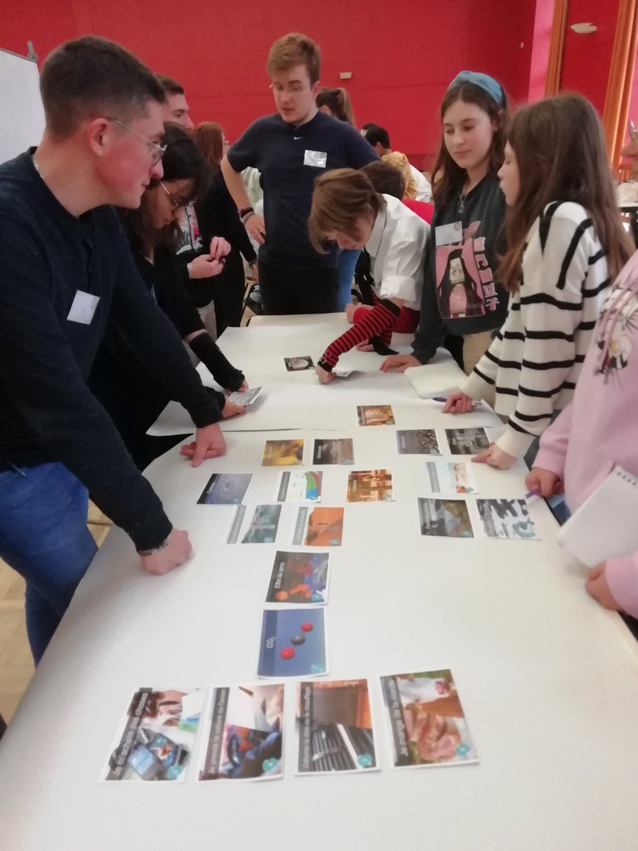 Bravo aux éco-délégués du bassin de Pithiviers qui ont animé des ateliers inter degrés. Ils ont aussi commencé à préparer de nouveaux projets comme une Clean walk au printemps. <a href="/EDD_AOT/">EDD Académie Orléans-Tours</a>