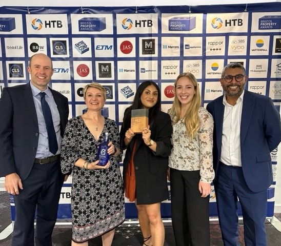 Congratulations to our West colleagues on their well-deserved win at the Bristol Property Awards! One Lockleaze, a remarkable partnership between Countryside Partnerships and @GoramHomes has won the Best Residential Award #partnerships #awards