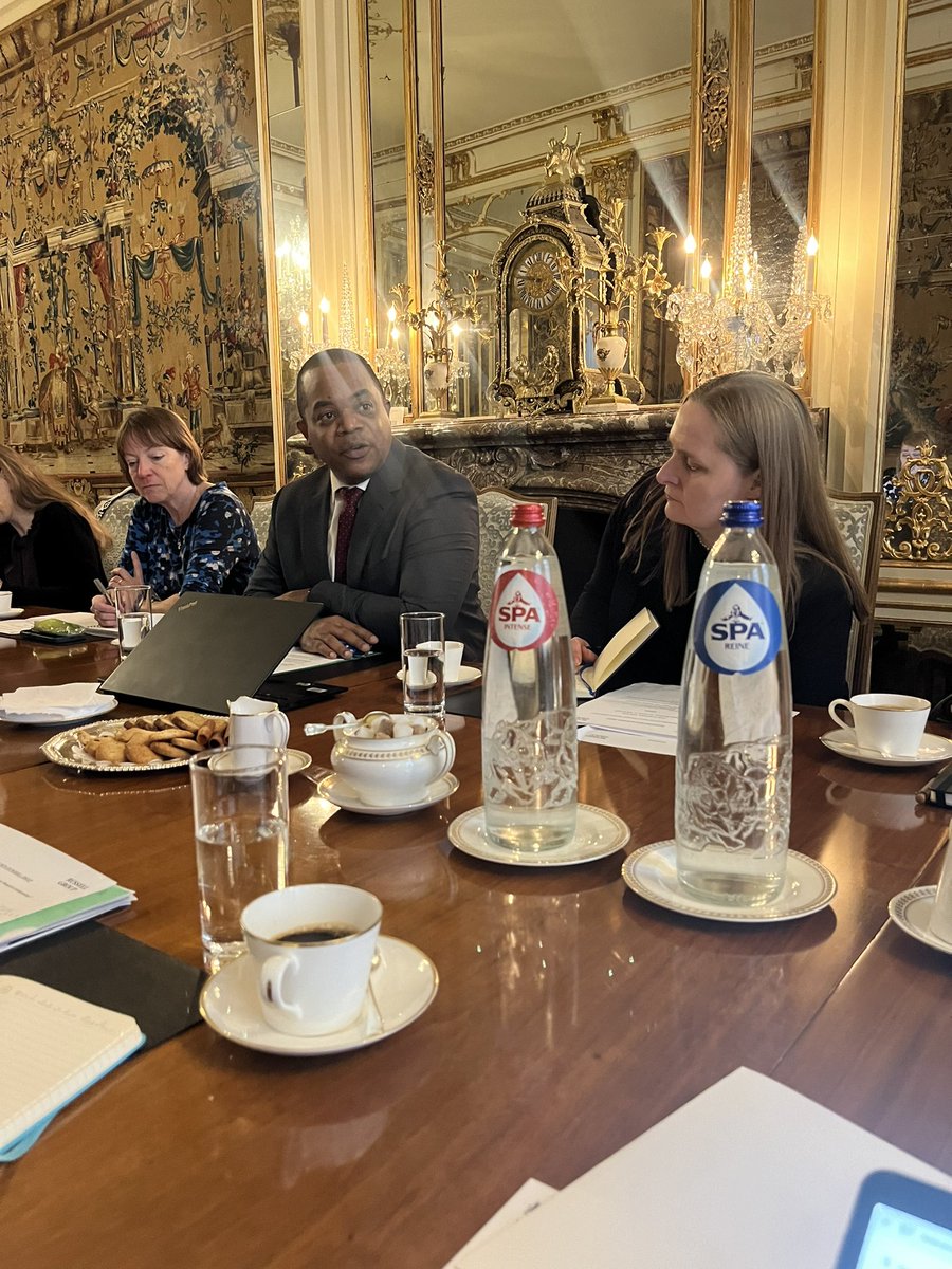 very interesting discussion today <a href="/UKMisBrussels/">UK Mission to the EU 🇬🇧🇪🇺</a> with <a href="/RussellGroup/">Russell Group</a> producing 68% of research in the UK and We have many common grounds such as excellence and openness in research cooperation. Looking forward to continued dialogue <a href="/karolinskainst/">Karolinska Institutet</a>  <a href="/KTHuniversity/">KTH Royal Institute of Technology</a> <a href="/Stockholm_Uni/">Stockholm University</a>