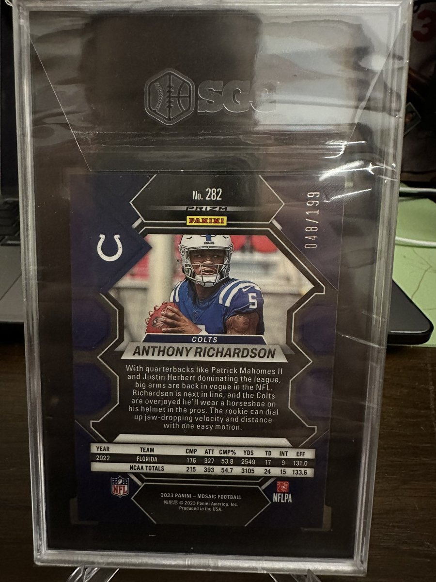 CardsJhs's tweet photo. Someone snag this for $200 https://t.co/CDH298RpO1
