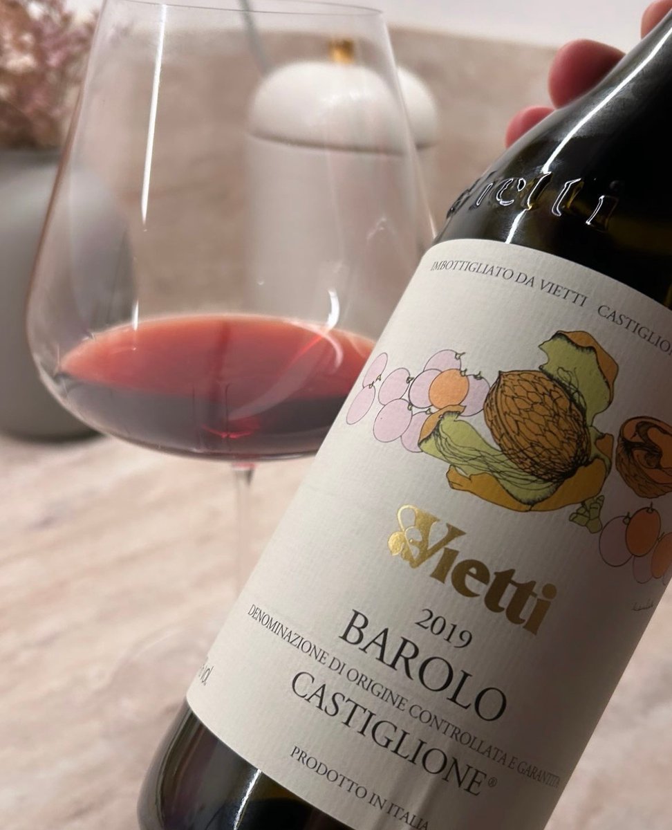 RareWine Group tweet media