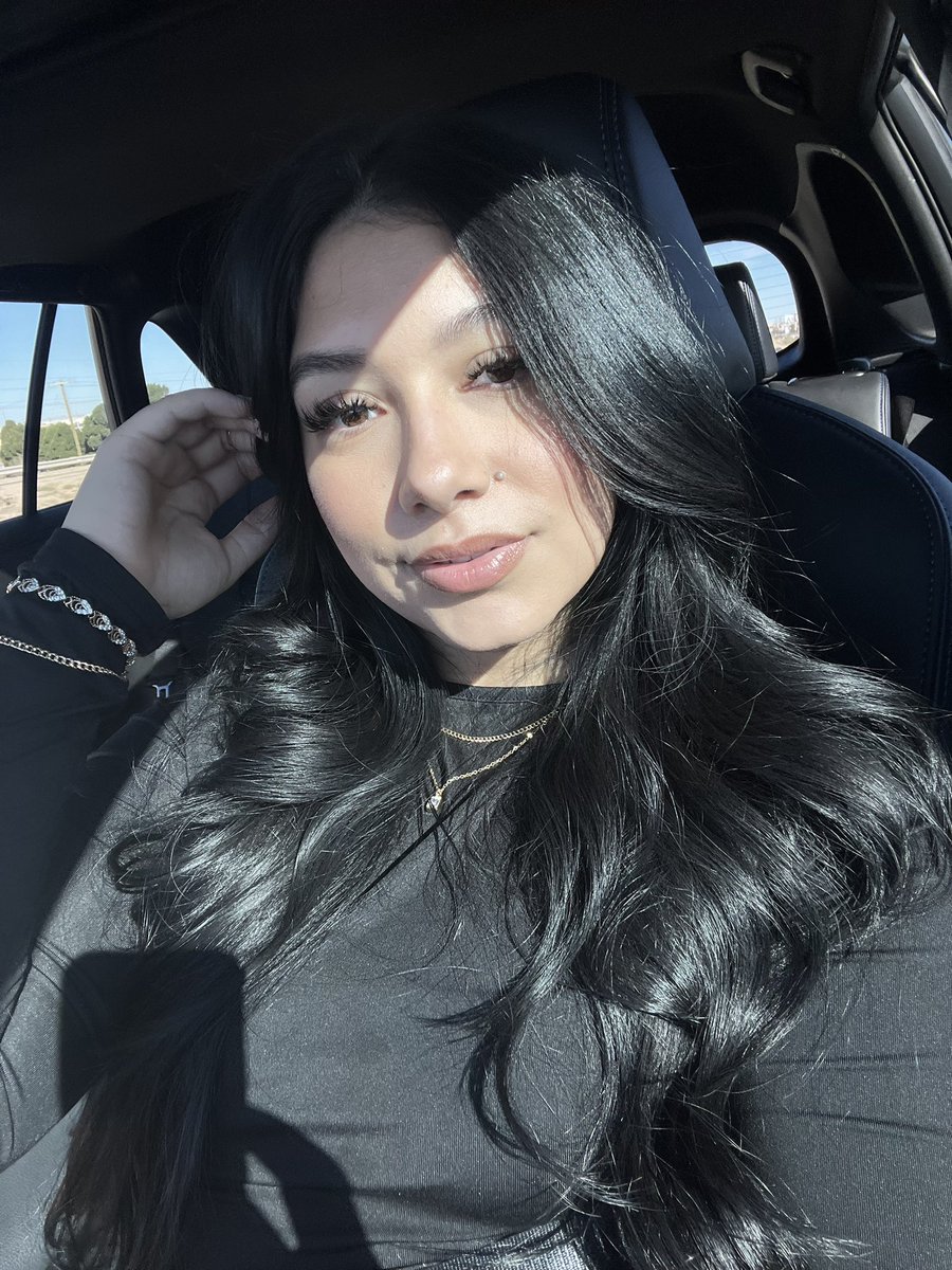sierra🍒 tweet media