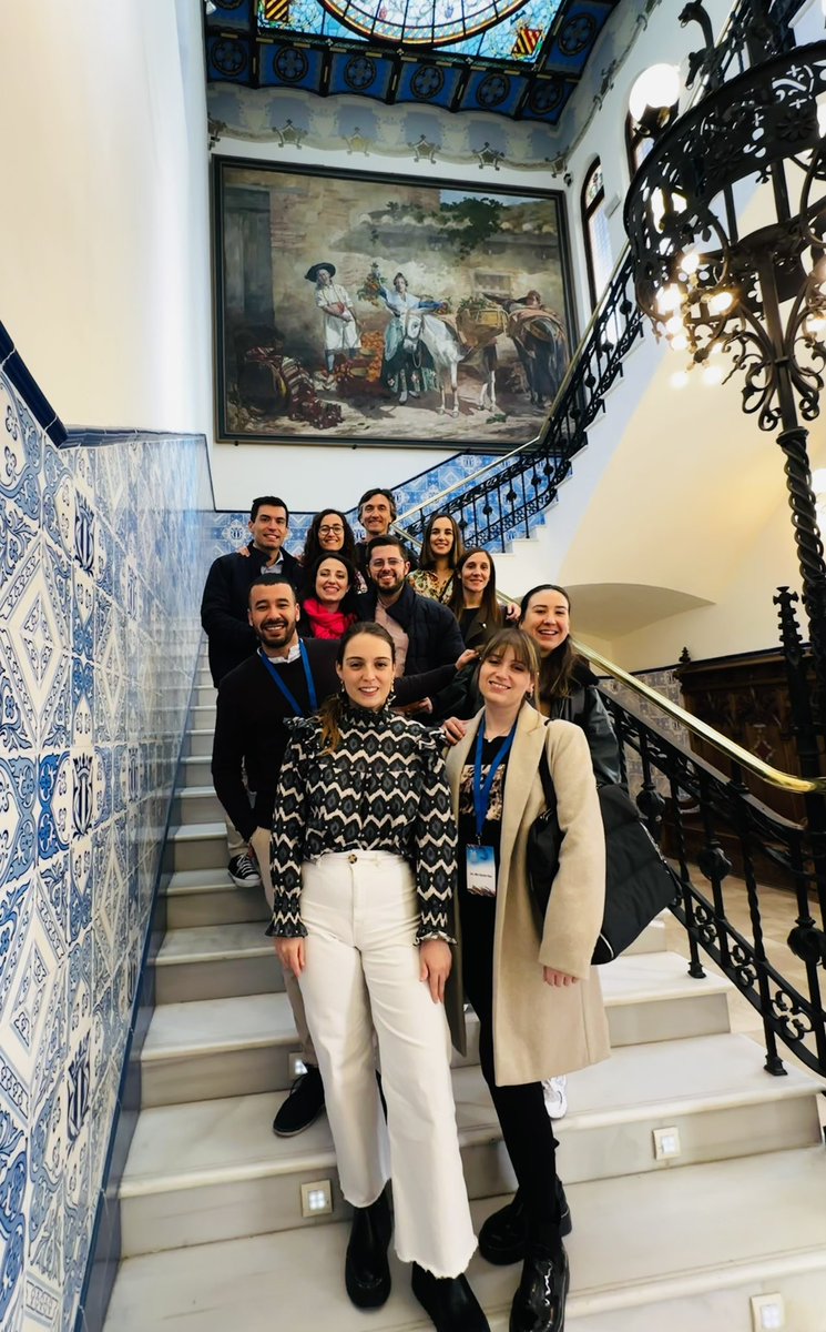 Y otro año más… volvemos al congreso de la #SVPD2023! Gran representación de algunos de nuestros residentes y adjuntos🤓