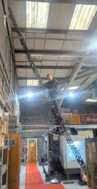 EasiBridge's tweet image. Delighted to reveal latest addition to #EasiBridge range.
All-new UrbanHD ladder, offering unrivalled portability, climb heights +bridge spans up to 28'
No other ladder goes this far. Except our own..🙄
Packs down to 2x25kg bags for easy transport
@thinkdefence @Havoc_Six
#AWE