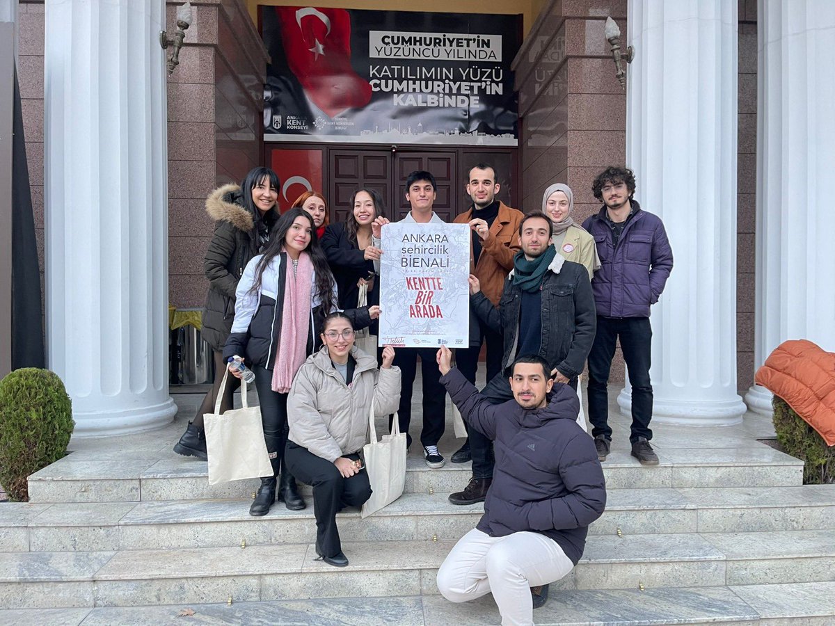 1. Ankara Şehircilik Bienali kapsamında, İlhan Tekeli Şehircilik Kültürü Vakfı tarafından düzenlenen “Yeni Yaşam Biçimleri ve Kentsel Kamusal Alanın Yaratıcı Kullanımı Öğrenci Fikir Projesi Yarışması”nda birincilik ödülünü kazanan, hocamız koordinatörlüğündeki