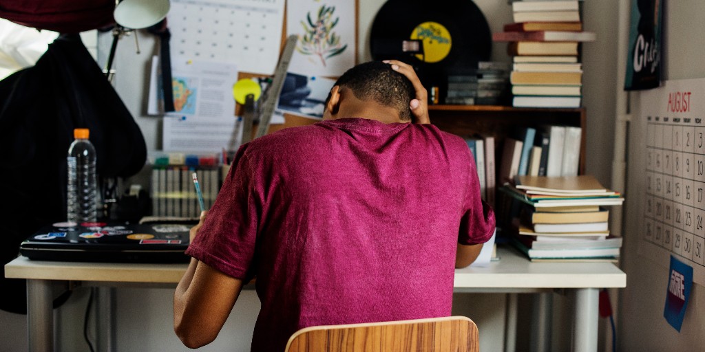 The delayed FAFSA form means that college advisors cannot start helping students until December or even after Winter break. Advisors are urging families to begin working on the FAFSA ID now to be as prepared as possible when the new forms are released.
ow.ly/zoz950Q9EZl