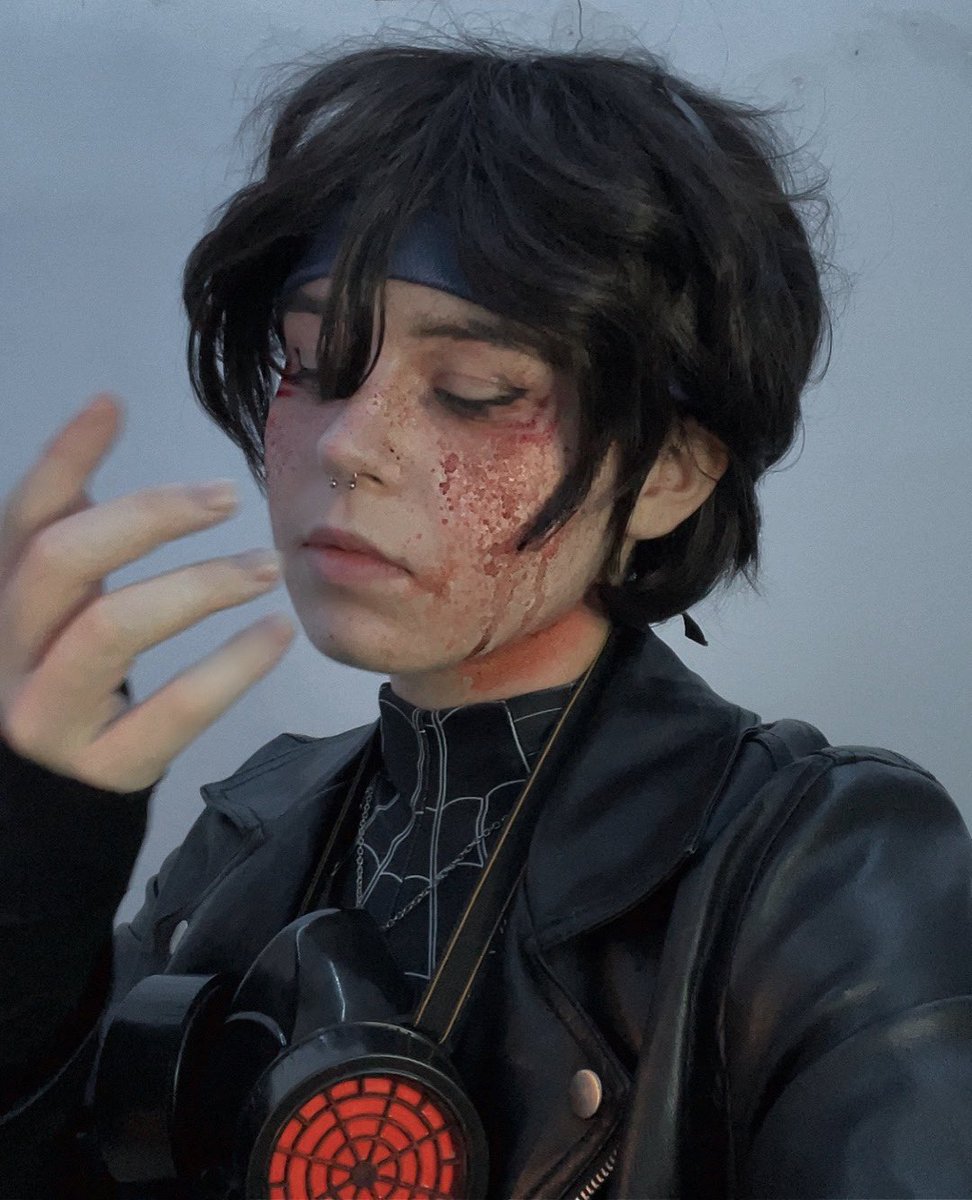 Well, I’ve never post here- So I was thinking why not posting pictures of my cosplays ? So here it is my Purgatory/Bolas Roier 🕷️ Hope you like it ! #Qsmpcosplay #QSMP #QSMPPurgatoryfanart #Roier #roierfanart #roiercosplay