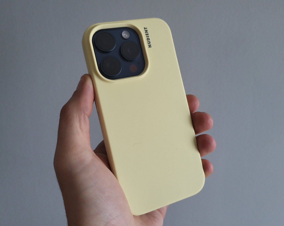 krzysiek_borek's tweet image. Pora sprawdzić #Nudient #BaseCase dla #iPhone15Pro. Dobrze, że wspiera MagSafe 😀 #BlackFriday