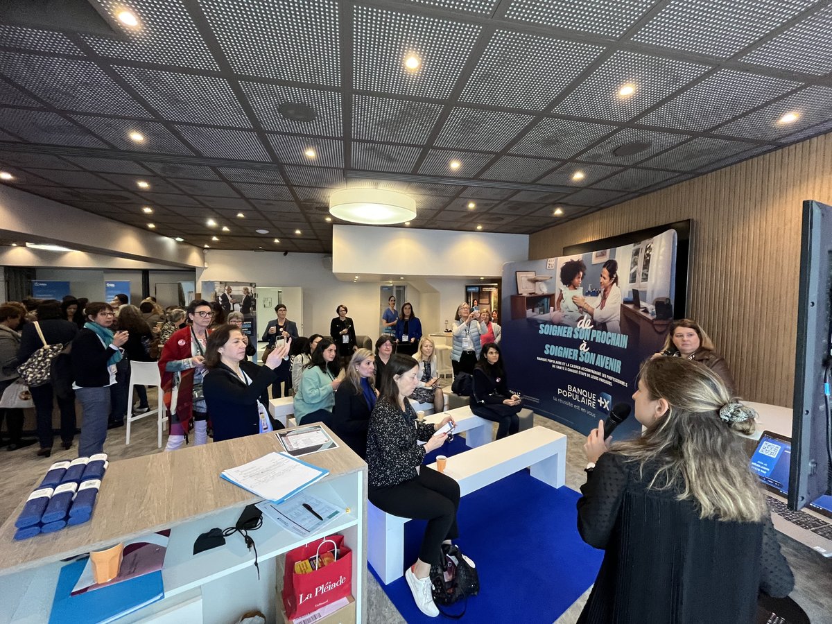 12e édition des Journées Nationales des Femmes Elues organisée par @elueslocales Rdv aujourd'hui et demain sur le stand @BanquePopulaire et @Casden_BP pour découvrir nos engagements en faveur des agents de la fonction publique territoriale. #JNFE