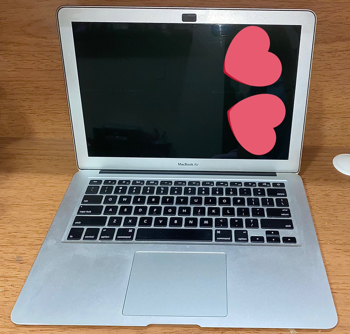 yejibeary's tweet photo. #yejibearyitems 
ic interest check
wts lfb ph onhand

macbook air 13” 2017

⤷ ₱18,000 +sf 
⤷ 121 GB | normal battery condition
⤷ dm for more info 

apple laptop desktop school work office https://t.co/717XRKUduN