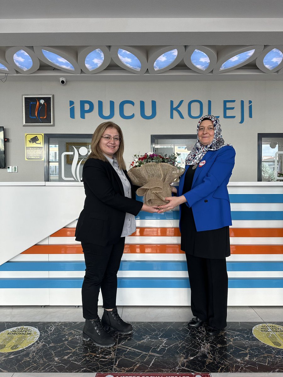 İYİ Parti Sincan İlçe Başkanlığı Olarak İpucu Kolejindeki Öğretmenlerimizin Öğretmenler Gününü Kutladık. Misafirperverliklerinden Dolayı Kendilerine Teşekkür Ederiz.