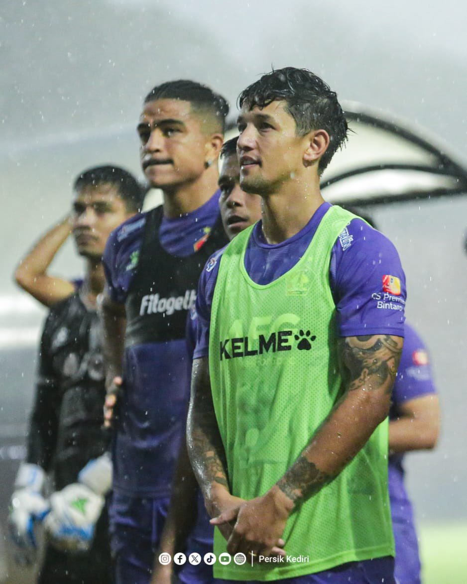Persik Kediri tweet media