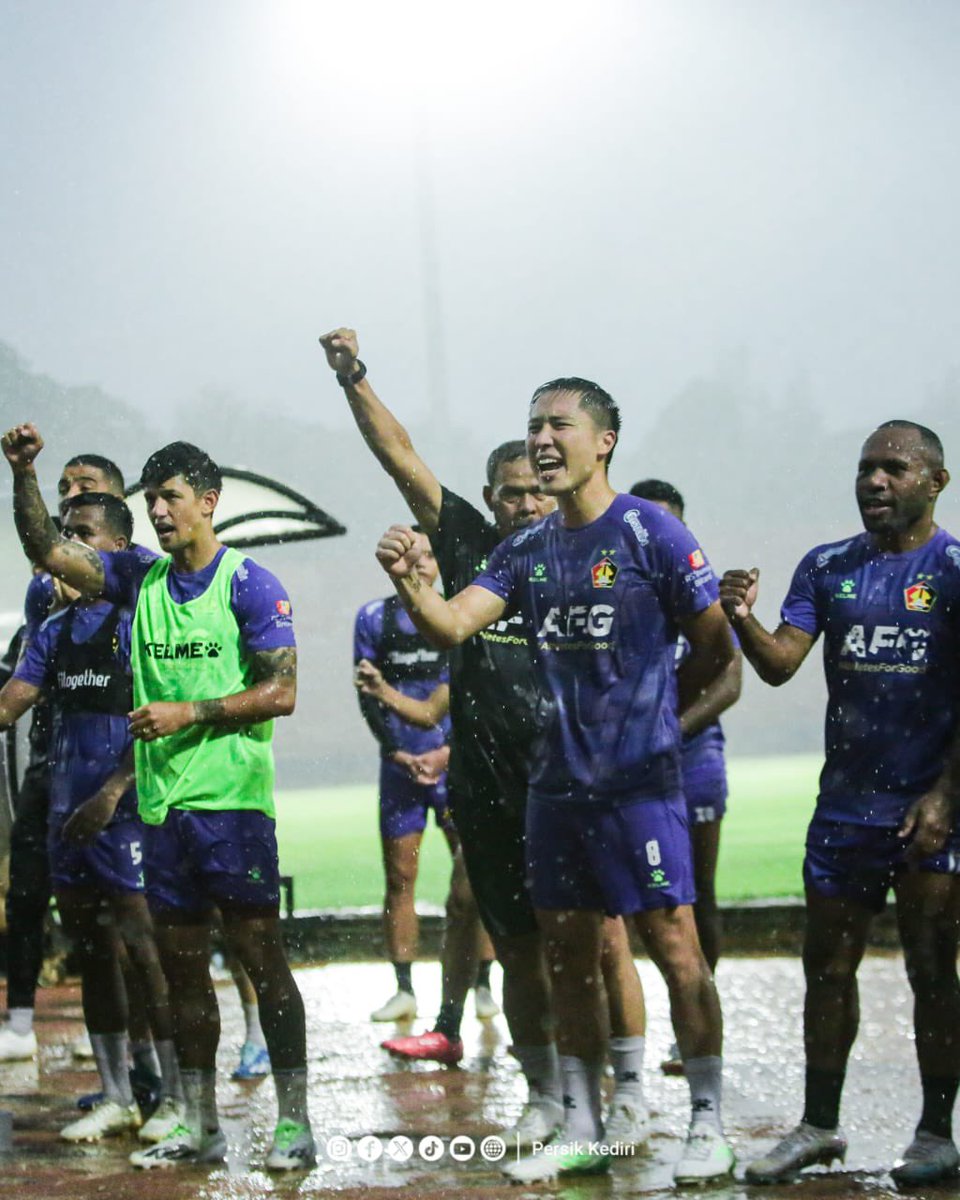 Persik Kediri tweet media