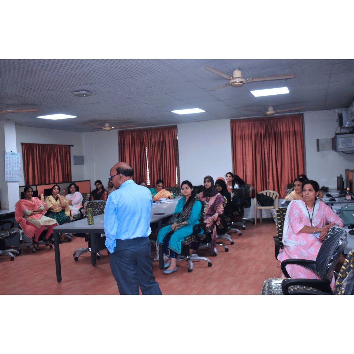 SocialIt31363's tweet photo. Day 5 of the GNITS IT Department's ATAL FDP on "Explainable AI in Automated Driving" presented insightful sessions. Dr. K. Durga Prasad, Remote Data Analyst/Data Scientist-AILT-USA, Hyderabad, https://t.co/5meto9vyo5