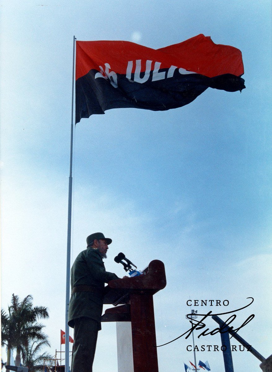 #Fidel:"Los que hemos participado en esta #Revolución tenemos sobrados derechos a ser optimistas (...); la experiencia ha confirmado que el optimismo no era infundado, que tenía una base en la condición humana, en la capacidad de desarrollo moral e intelectual del ser humano".