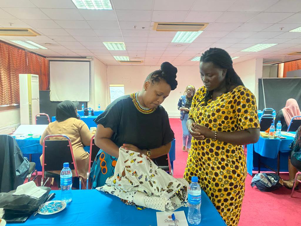 TanzaniaWomen's tweet photo. receiving individual guidance on their fashion innovation ideas. 

#CircularFashion  #SustainableFashion 

Supported by @giz_gmbh Business Scouts for Development Program (BSfD). @eacgiz @U_Mahadi @EddaOtieno @LydiaKoch_ @GermanyTanzania @hamza_mwajuma @E_kyissima https://t.co/5gJozJugPr
