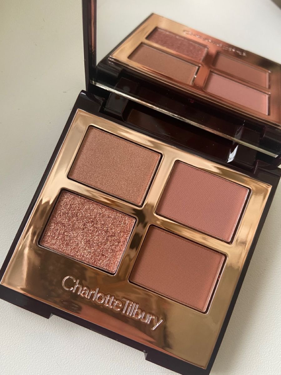 SelectOutfit's tweet photo. charlotte tilbury makeup https://t.co/8RSCYacqv4