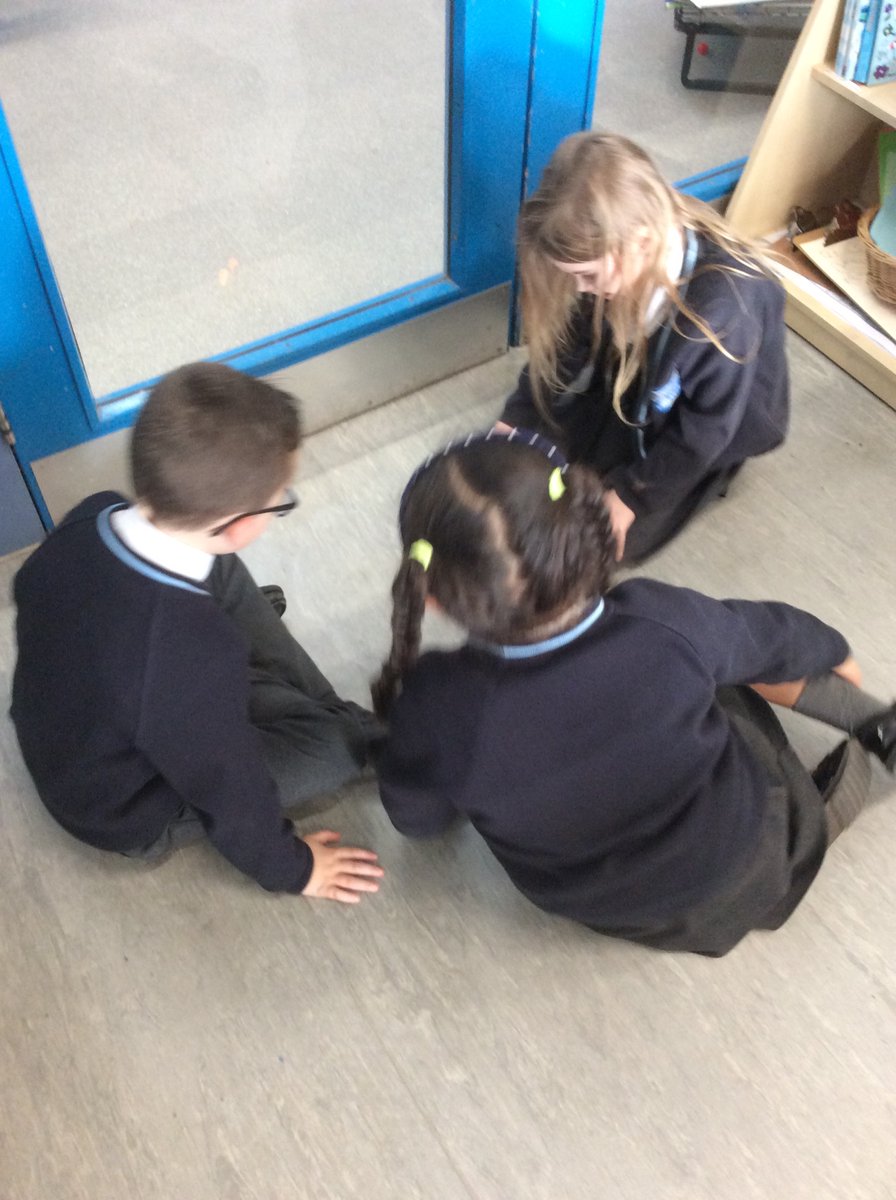 ditton_ps's tweet image. 1RD have enjoyed computing this afternoon. They have explored Beebots, finding out what the buttons do and how to make them move. 🐝 💻 #DittonPrimaryComputing