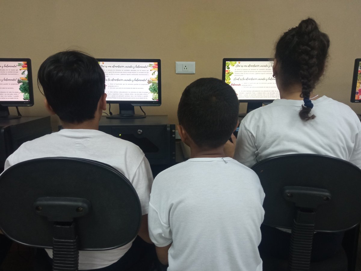 #24Nov | La Alimentación 🥗🍝🍚🍗🥩🧀🥚. Elemento importante de nuestra salud, influye la calidad, cantidad y los buenos hábitos alimenticios para el ser humano, dirigidos a los 5to grado "A" y "B" en el  <a href="/CbitSofiadeH/">CbitSofiadeHurtado Soy @FundabitAragua</a> 💛💙❤️
 #TrompoAlimenticio #NutricionEquilibrada