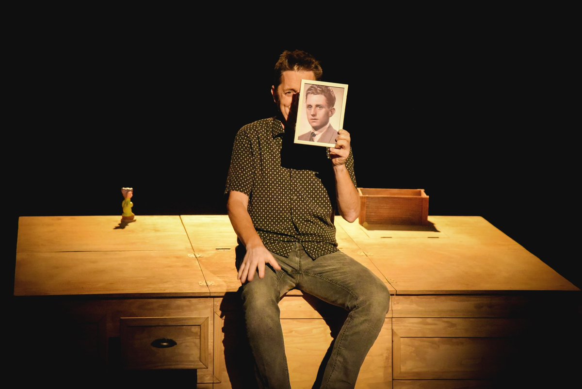 Zum-Zum Teatre (@zumzumteatre) on Twitter photo Vols veure #TestamentZUM?
Avui a <a href="/AjMontcada/">Ajuntament Montcada i Reixac</a> i demà <a href="/ajcelra/">Ajuntament de Celrà</a>
A les 20h.
Un espectacle molt personal de <a href="/ramolins/">ramon molins</a>, senzill i emocionant.
Com la mateixa vida, vaja!
#teatre #MontcadaiReixac #Celrà Vols veure #TestamentZUM?
Avui a <a href="/AjMontcada/">Ajuntament Montcada i Reixac</a> i demà <a href="/ajcelra/">Ajuntament de Celrà</a>
A les 20h.
Un espectacle molt personal de <a href="/ramolins/">ramon molins</a>, senzill i emocionant.
Com la mateixa vida, vaja!
#teatre #MontcadaiReixac #Celrà